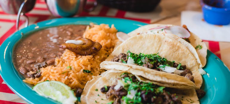 a plate of Mexican food 