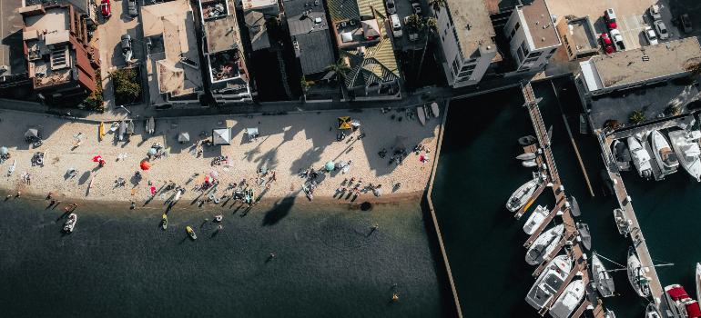 part of Long Beach and its pier