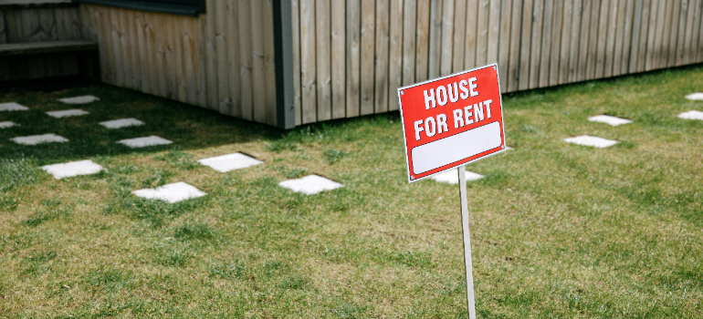 a house for rent sign 